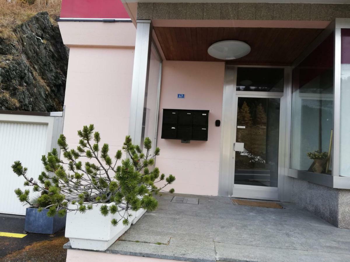 Les Nis Διαμέρισμα Bourg-Saint-Pierre Εξωτερικό φωτογραφία